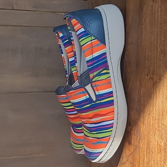 Dansko Sneaker Women's sz 37/6.5US Belle Multicolor Slip On Casual Shoes - Picture 2 of 10